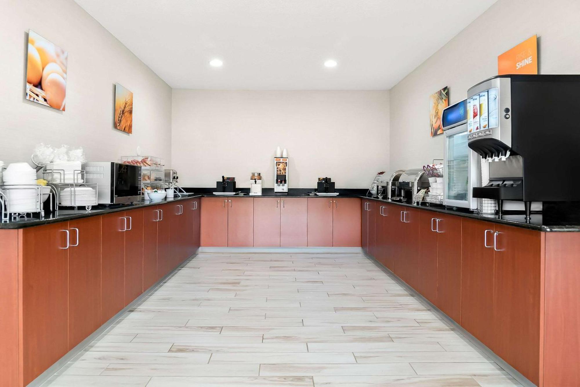 Comfort Suites Southfield-Detroit Екстер'єр фото