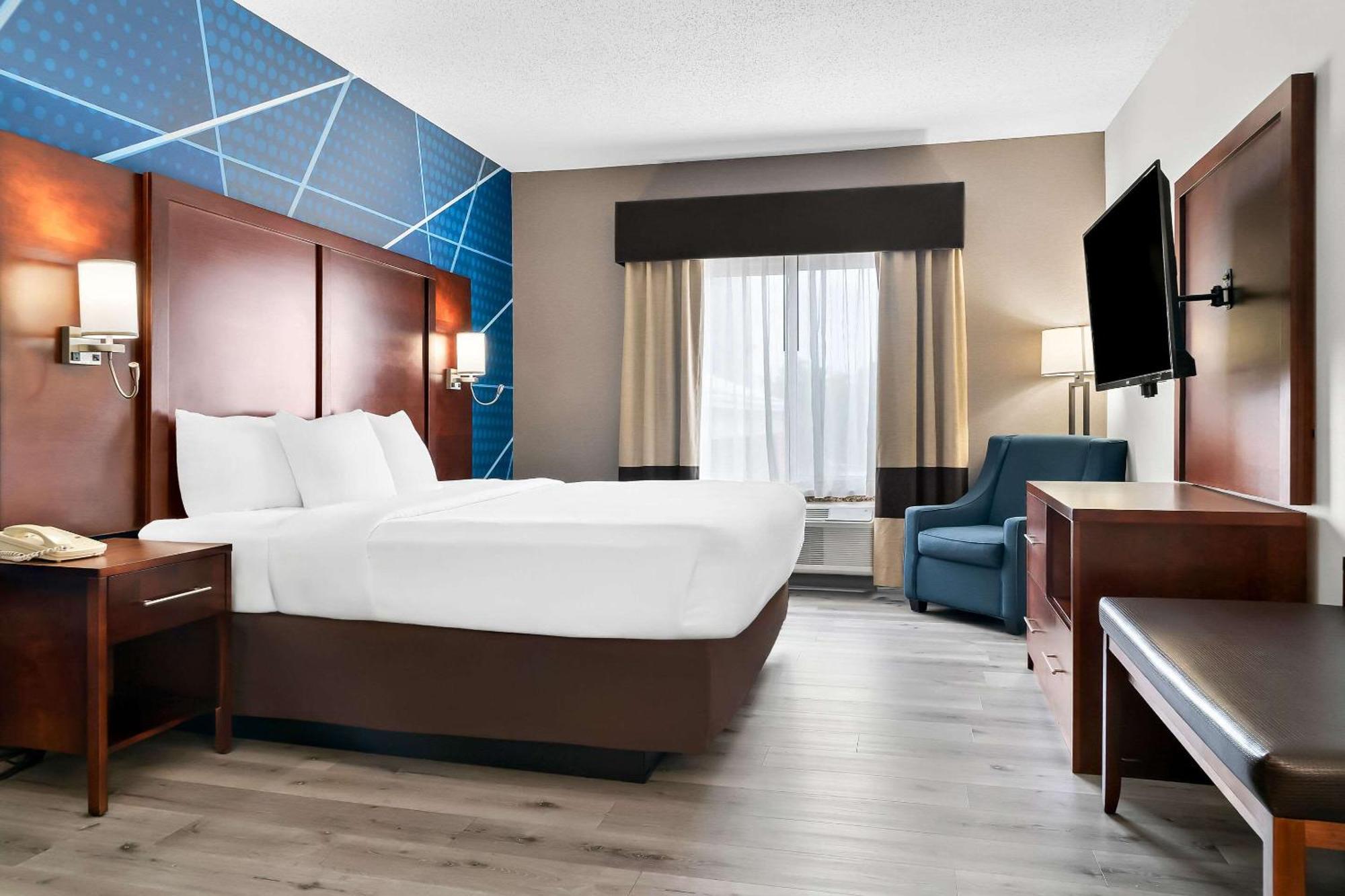 Comfort Suites Southfield-Detroit Екстер'єр фото
