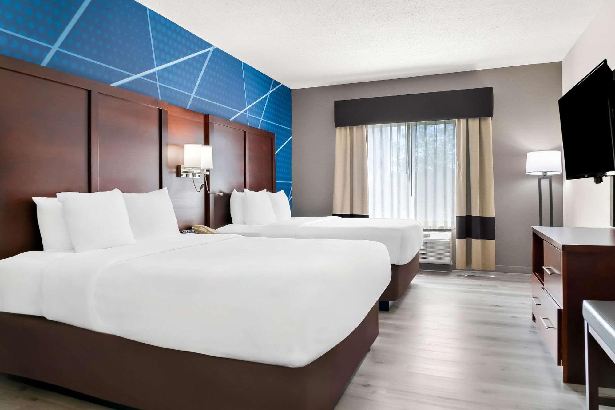 Comfort Suites Southfield-Detroit Екстер'єр фото